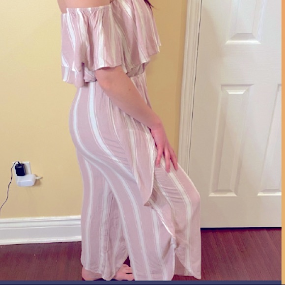 NWOT gorgeous white and pink jumpsuit - Picture 3 of 4